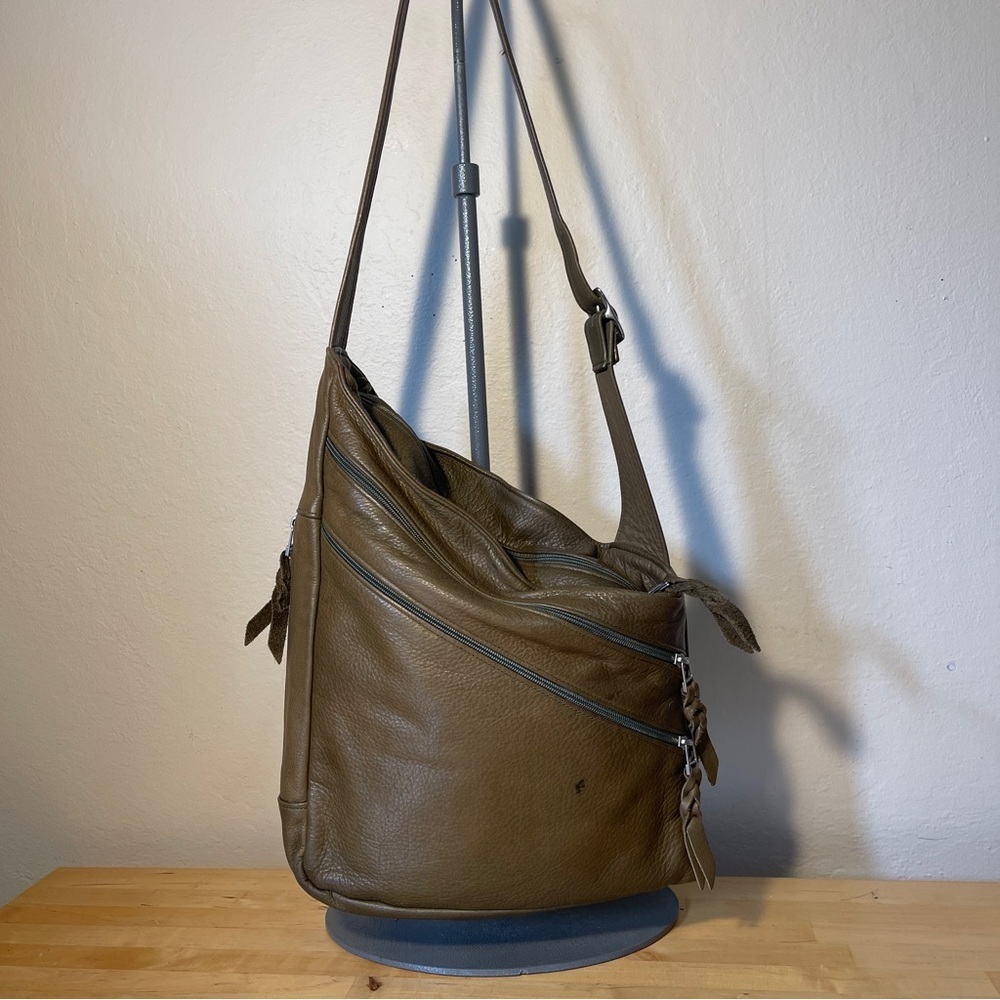 Sven USA Leather Carryall Bag Style 701 Avocato Green Angled Shoulder Bag